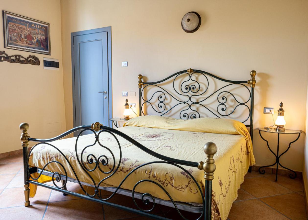 Fermo Della Guazzona Bed & Breakfast Busseto Exterior photo
